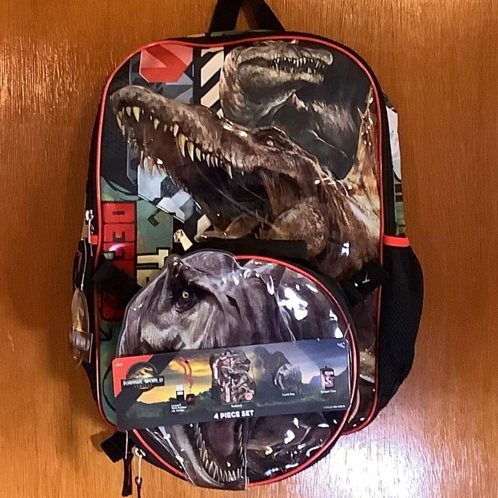 New Jurassic world backpack 4 pc set